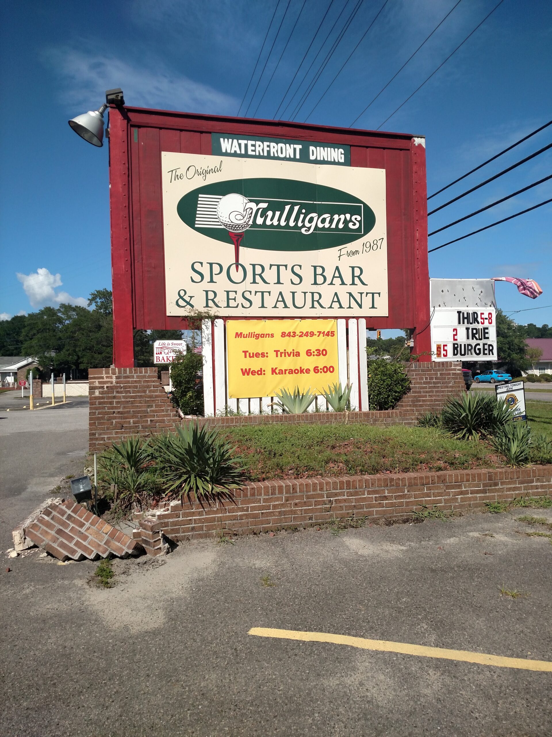 Mulligan’s Sports Bar and Restaurant